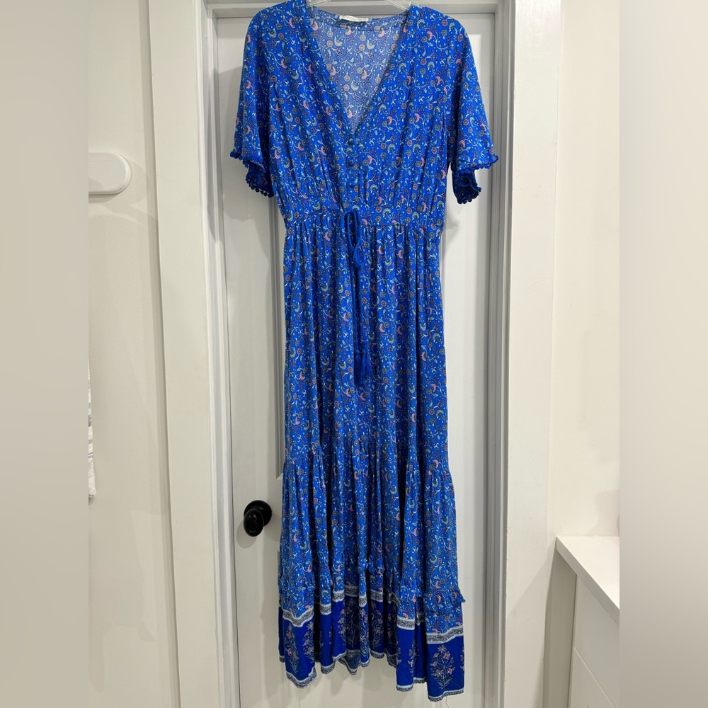 R. Vivimos blue floral midi dress. Size M (8/10).